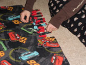 tying fleece blanket